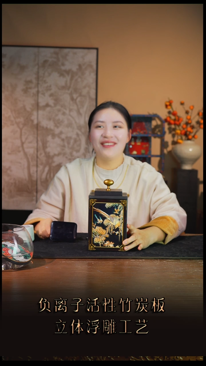 定*波壹藏贰宝微瑕百鸟朝凤图案宫灯茶叶罐