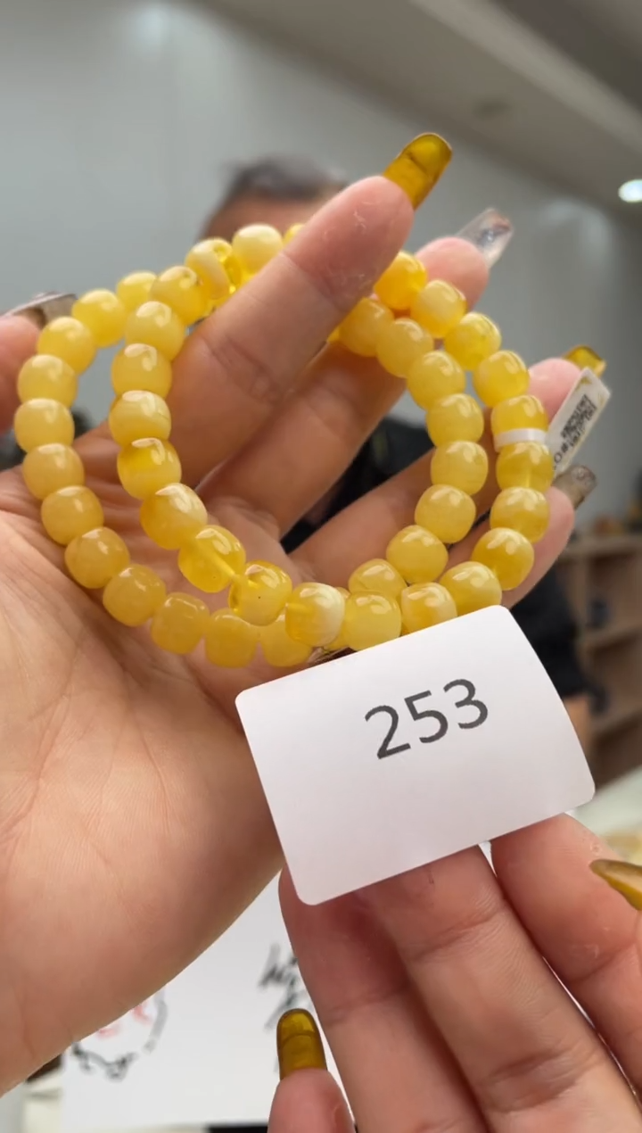 【闪购商品】琥珀裸石未镶嵌253多样性发其中一件