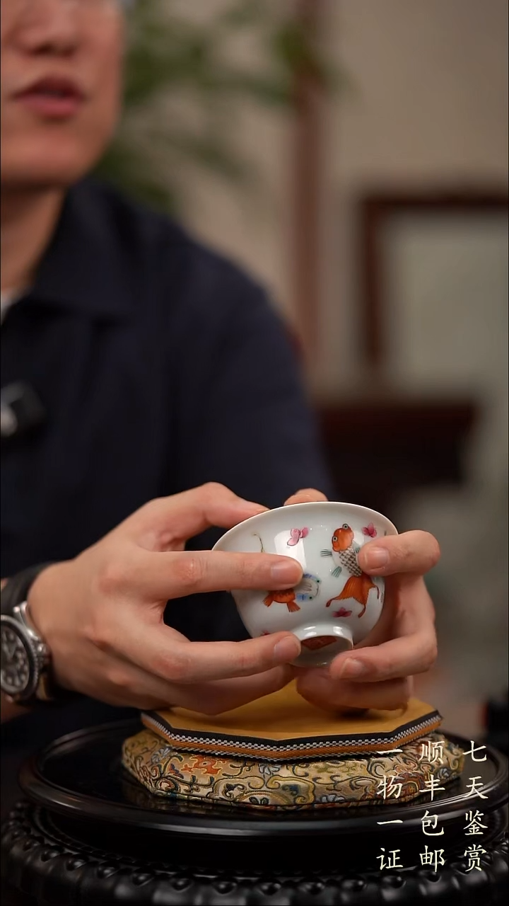 北**飞粉彩盖碗111111