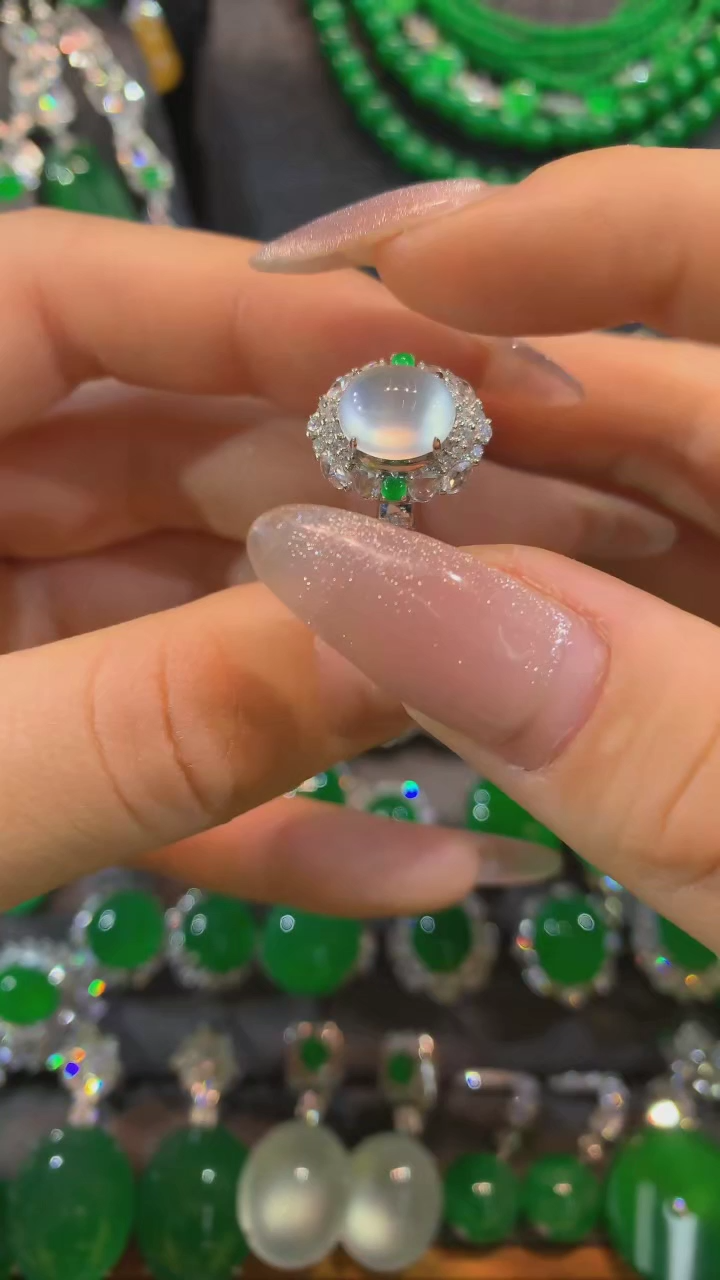 【闪购商品】翡翠戒指18K金镶嵌戒指