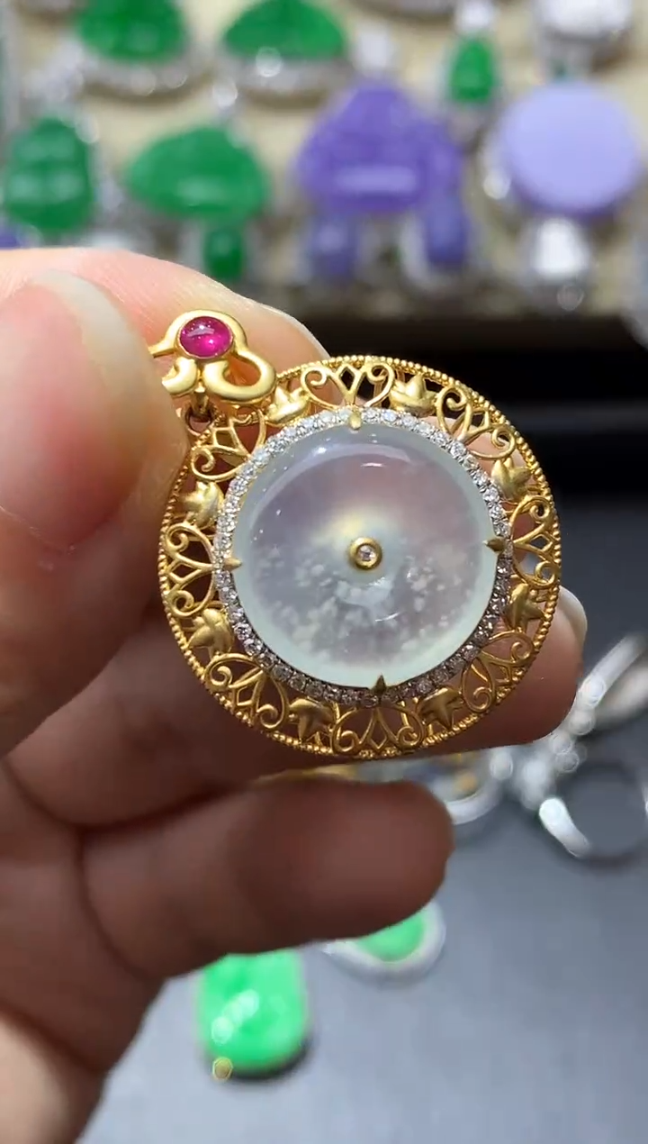 颈饰18K金镶嵌翡翠497-中国好珍宝