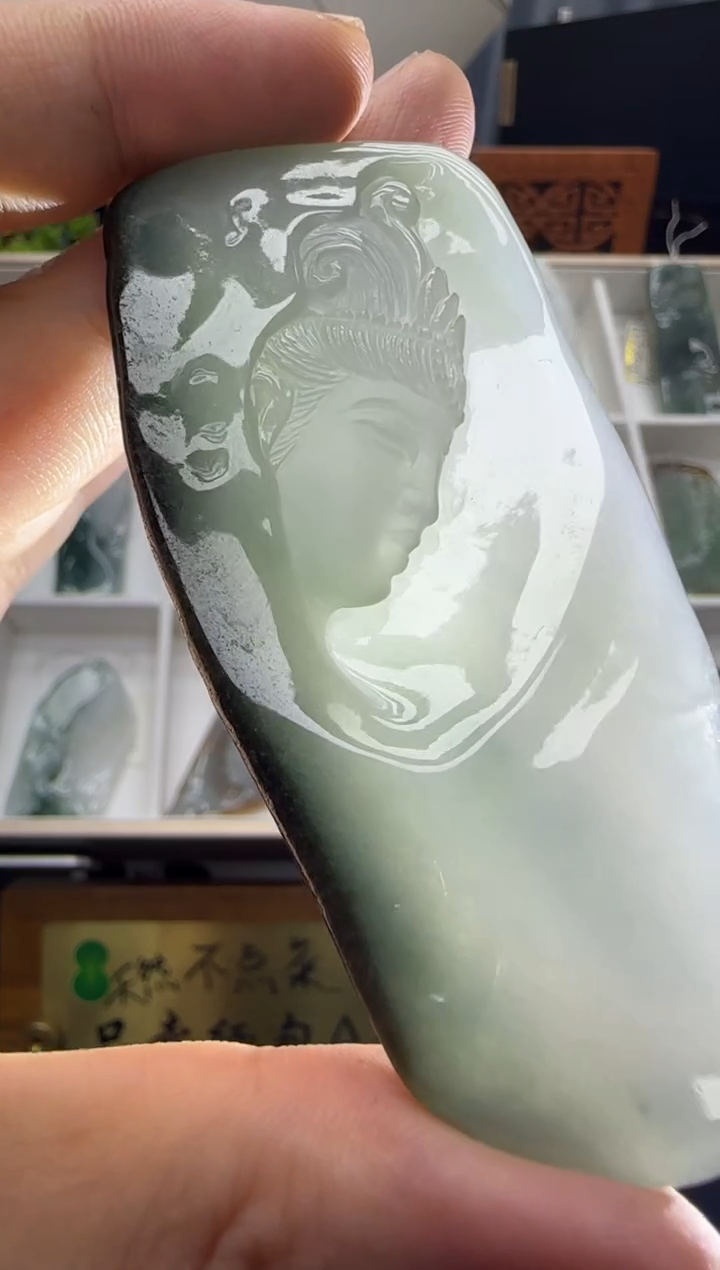 翡翠挂件未镶嵌A货翡翠孤品国雕谢林工