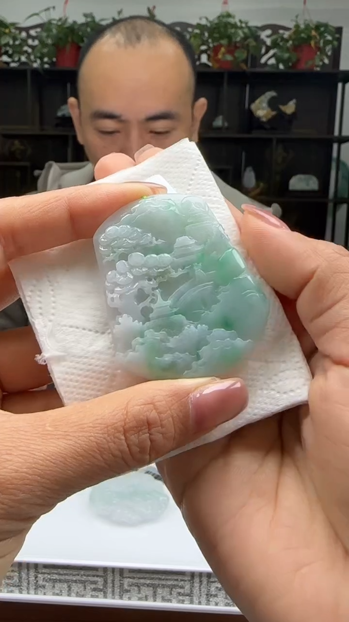 【闪购商品】翡翠颈饰未镶嵌天然翡翠A货吊坠