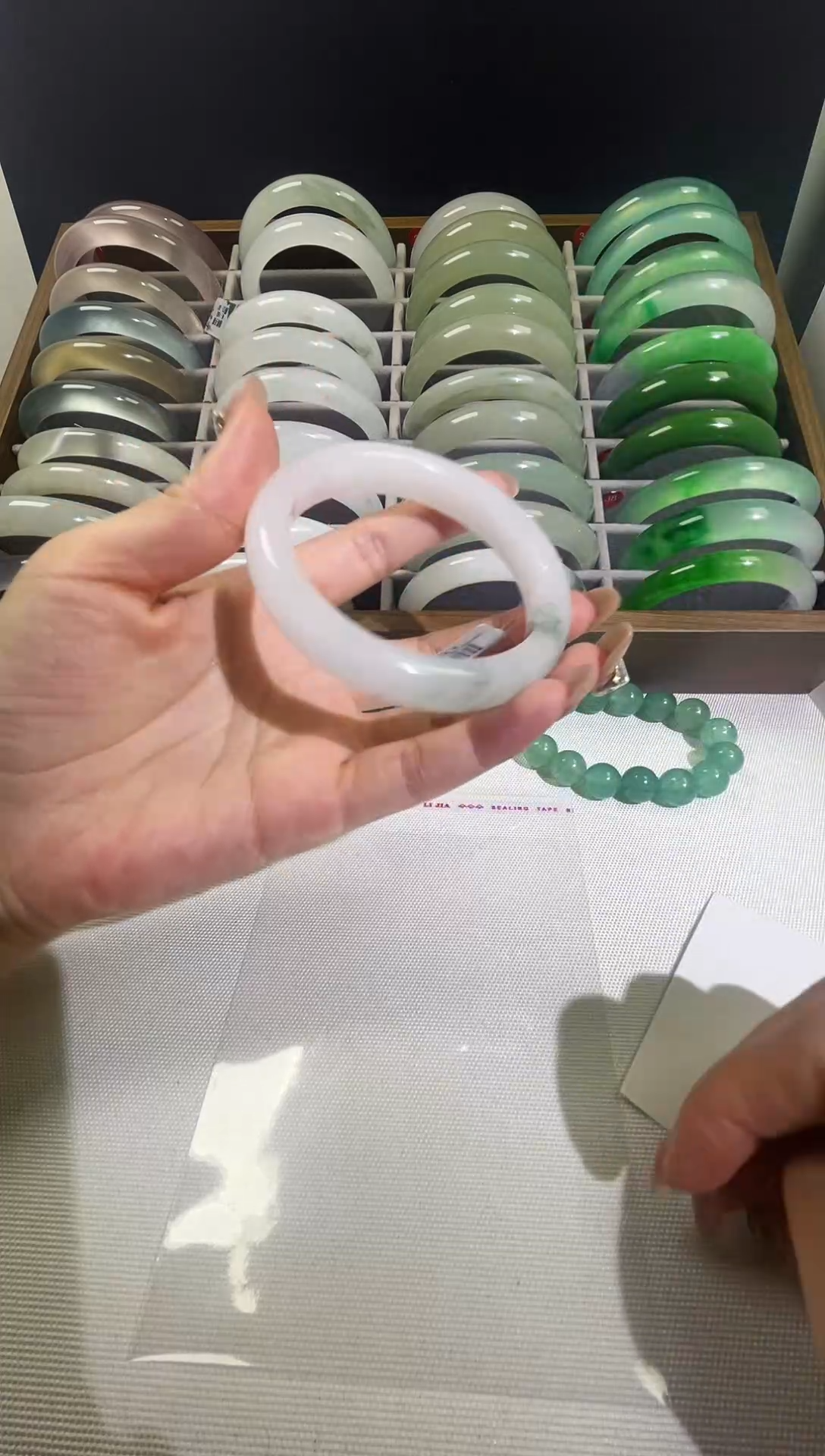 灵动飘花高货毕业款天山翠手镯