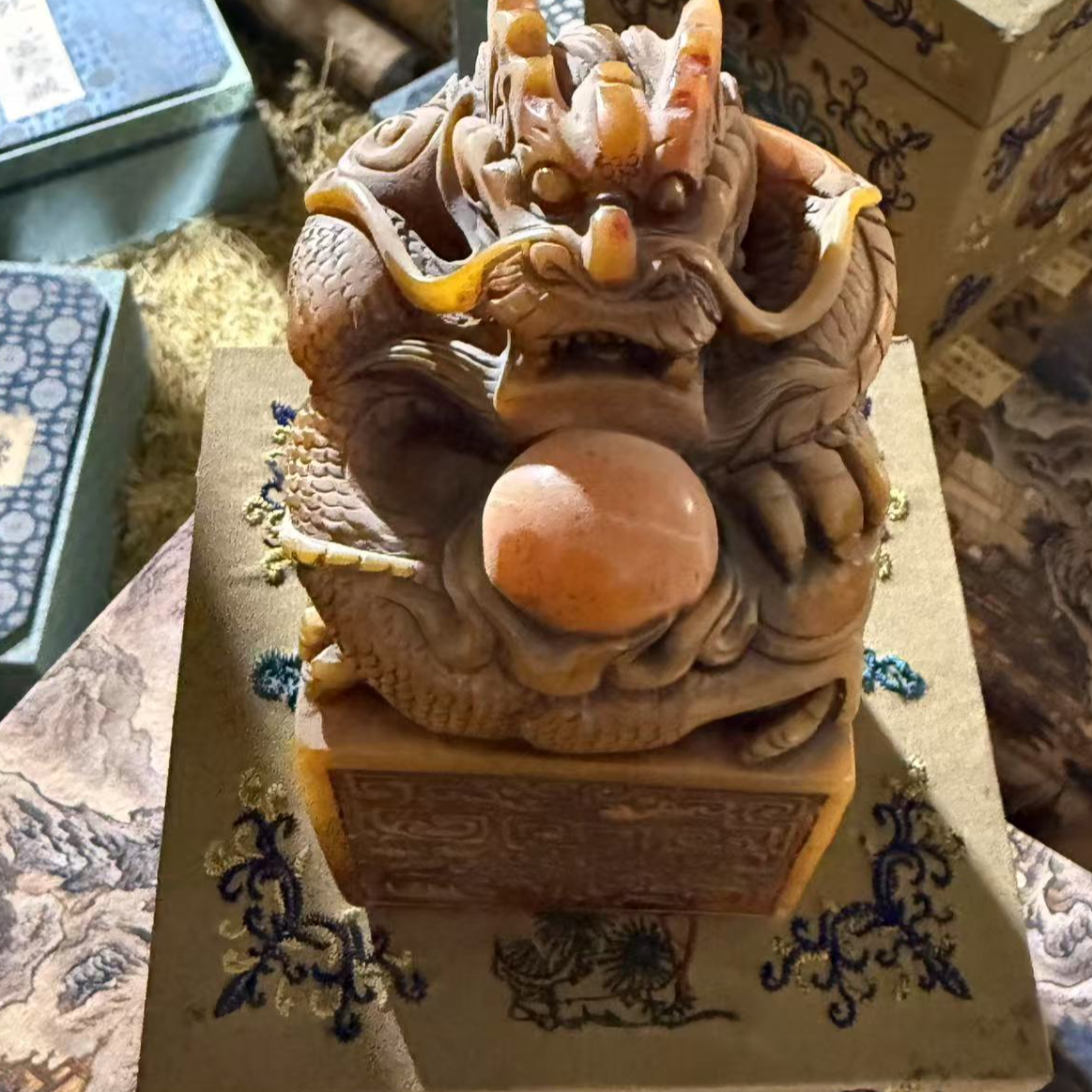 1个开封小龙蓝色双鹤次修小盒子摆件链接