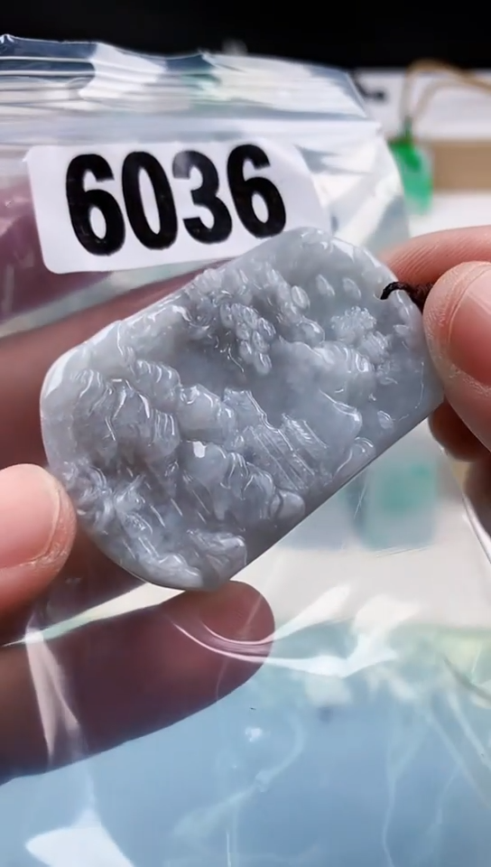 【闪购商品】翡翠挂件未镶嵌天然翡翠吊坠挂件
