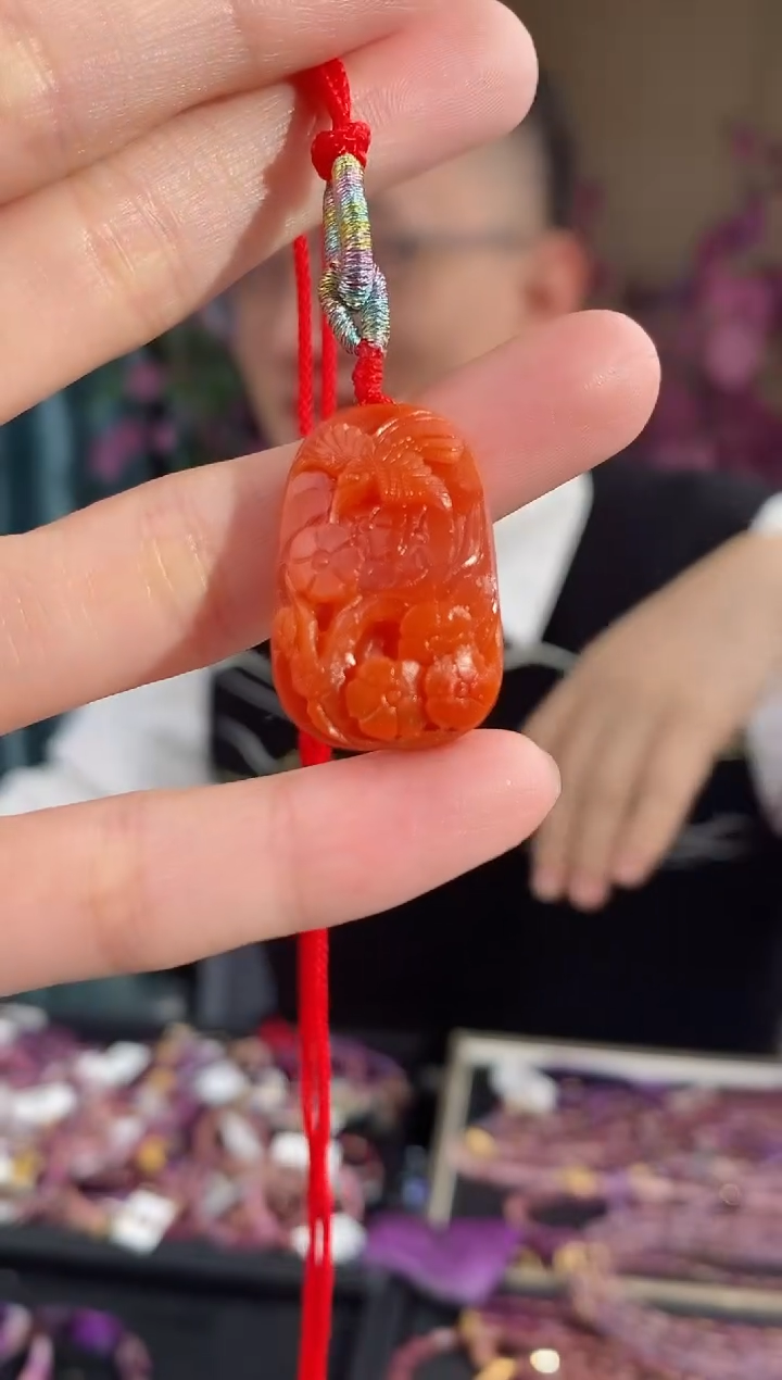 【闪购商品】南红玛瑙吊坠(赠链)未镶嵌190