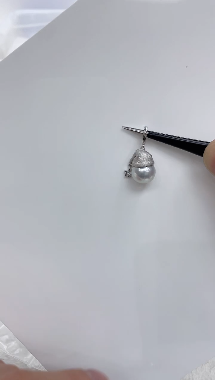 【闪购商品】海水珍珠吊坠(不含链)银S925镶嵌海水珍珠吊坠