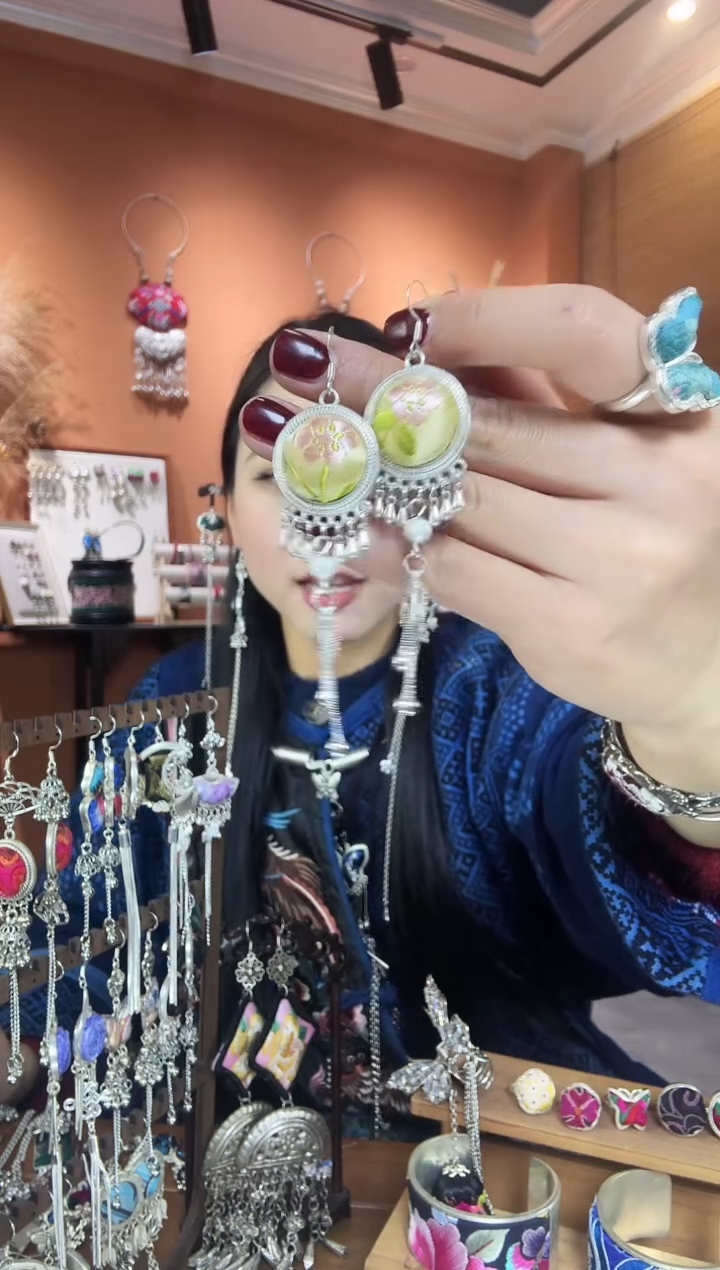 【闪购商品】刺绣纯手工民族风耳环