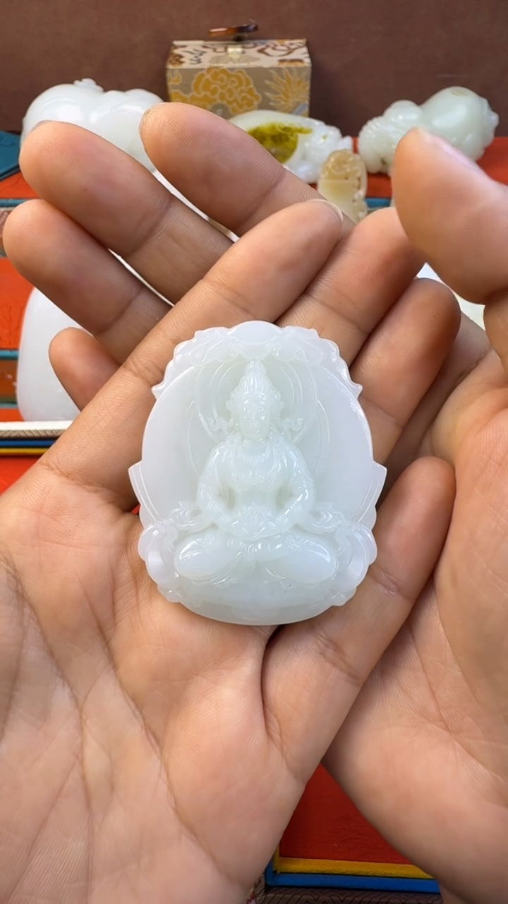 未镶嵌和田玉挂件和田玉