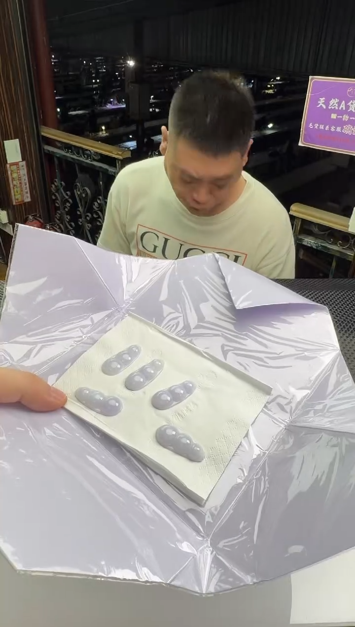 颈饰未镶嵌翡翠--011659-多样性发其一