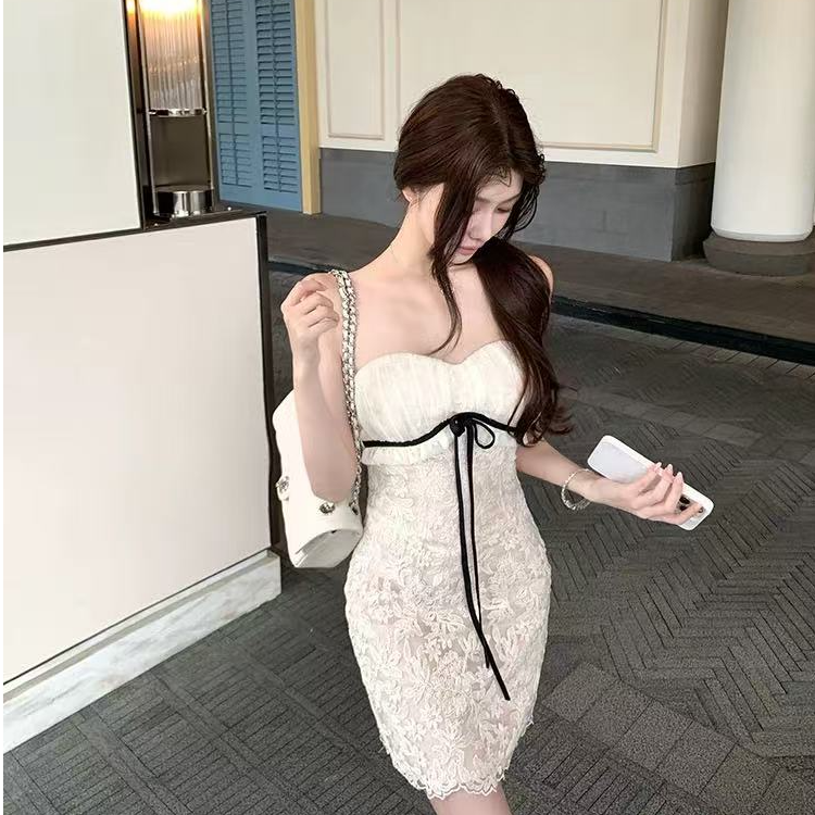 梦梦 MENGMENG｛美神降临 新款修身显瘦抹胸连衣裙}