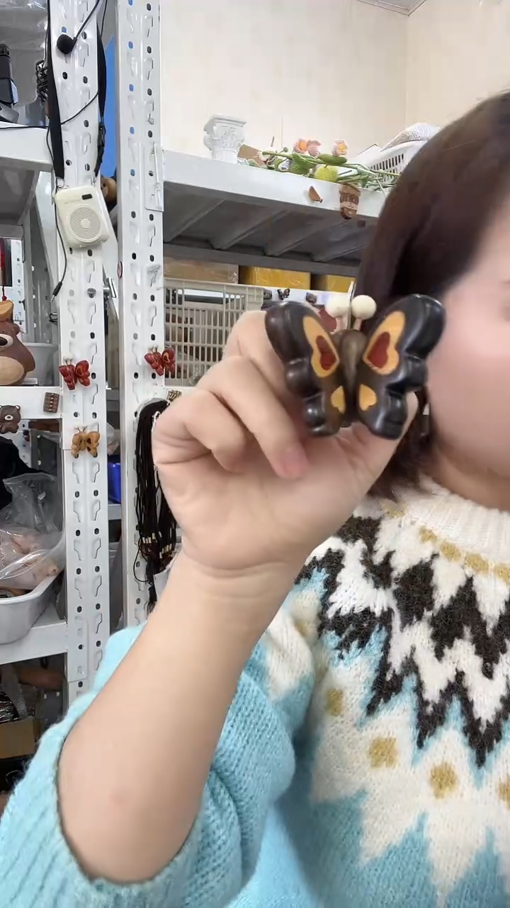 木黑色蝴蝶冰箱贴微瑕疵