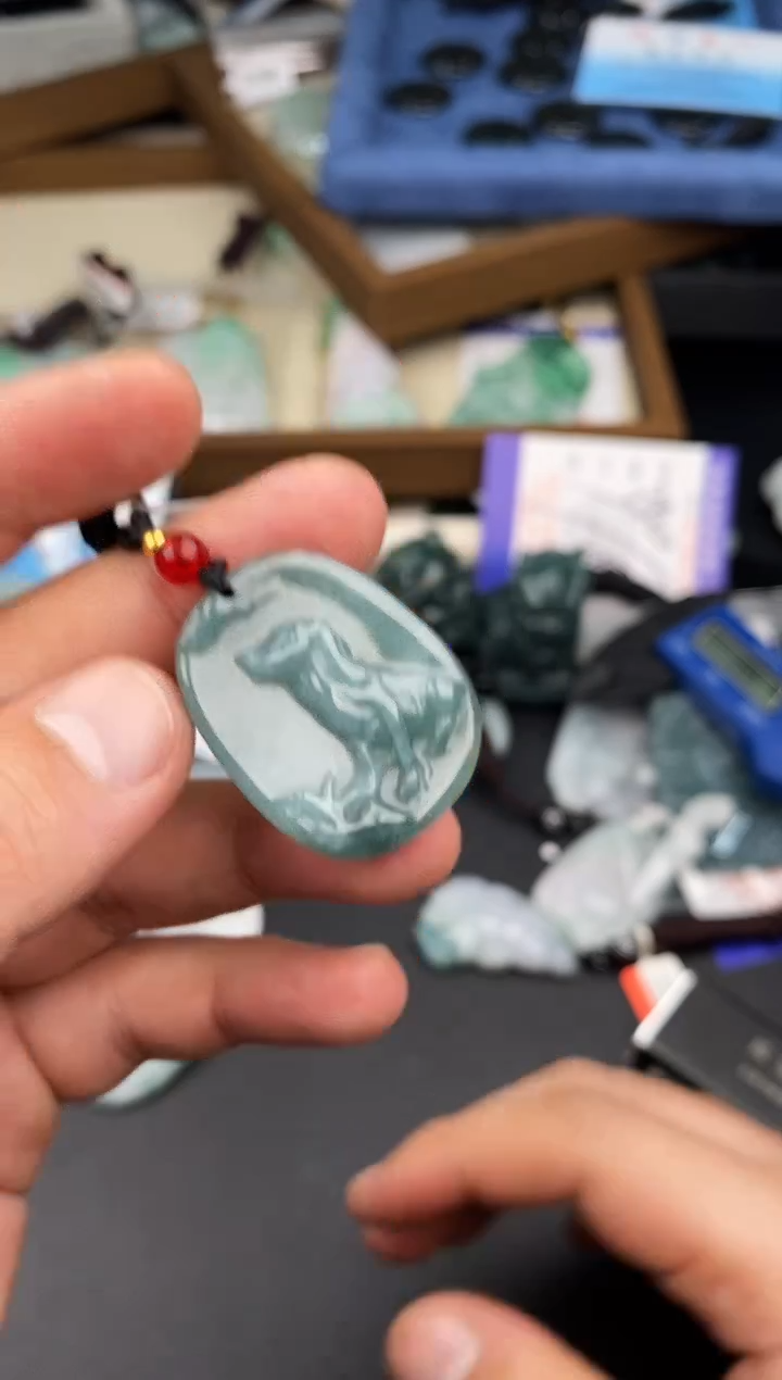 【闪购商品】翡翠颈饰未镶嵌   天然翡翠，一物一图