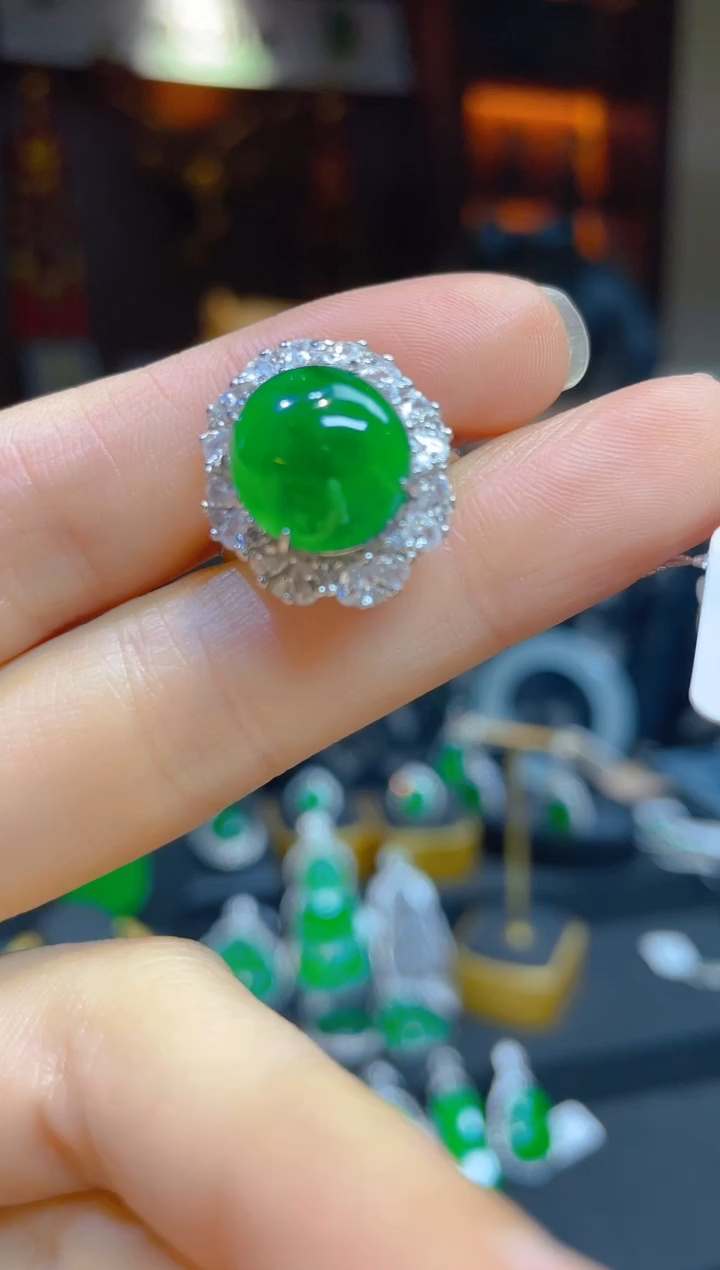 【闪购商品】翡翠戒指银S925镶嵌117452天然A货翡翠蛋面戒指