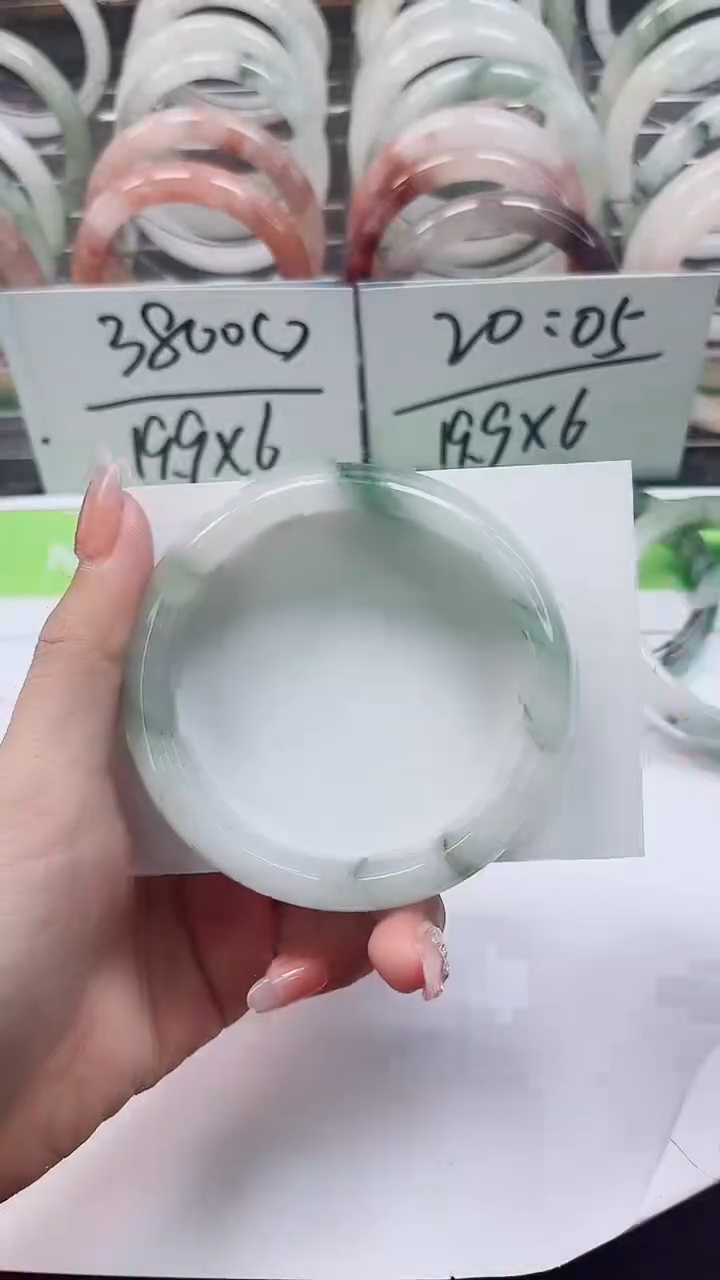 【闪购商品】石英质玉手镯未镶嵌A112-58/59