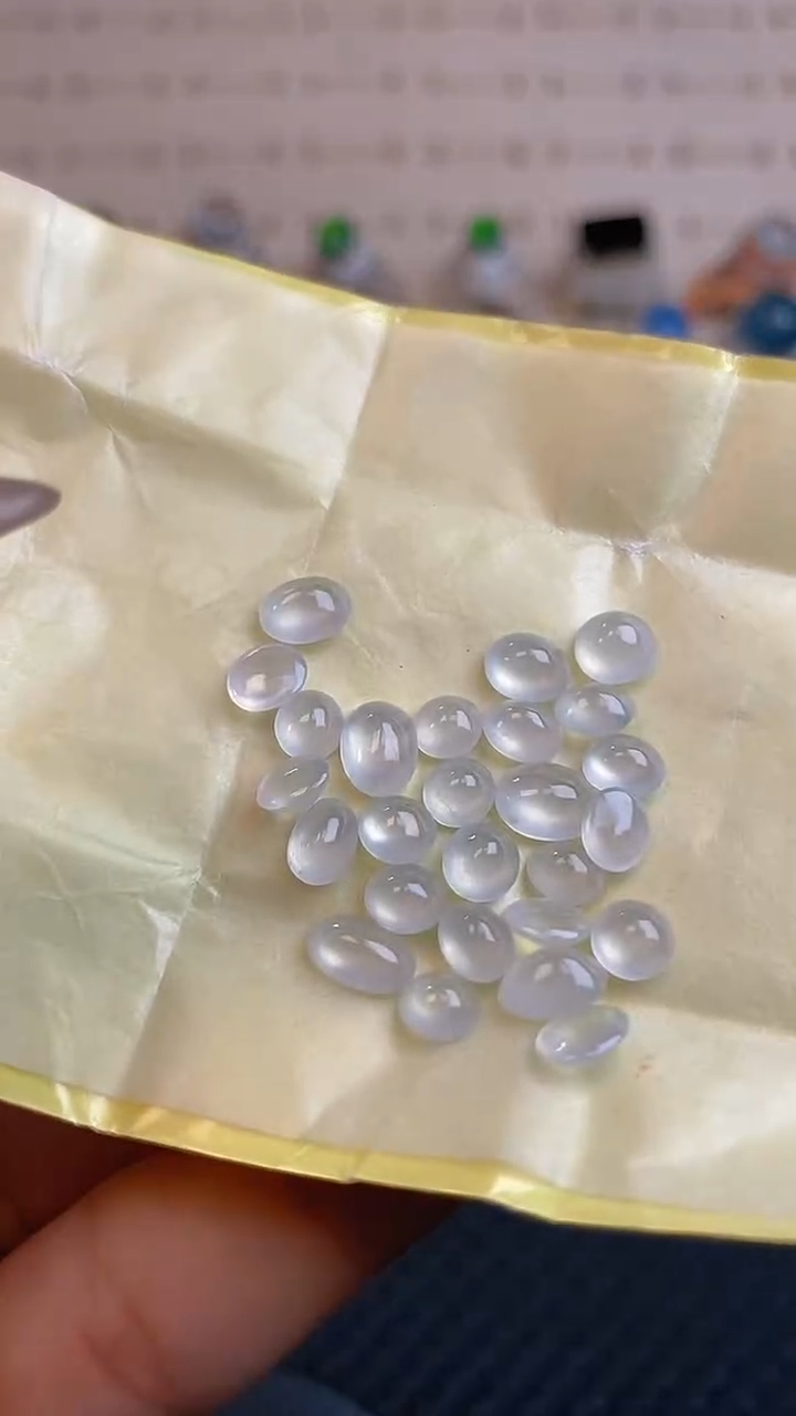 【闪购商品】翡翠耳饰未镶嵌天然A货翡翠90