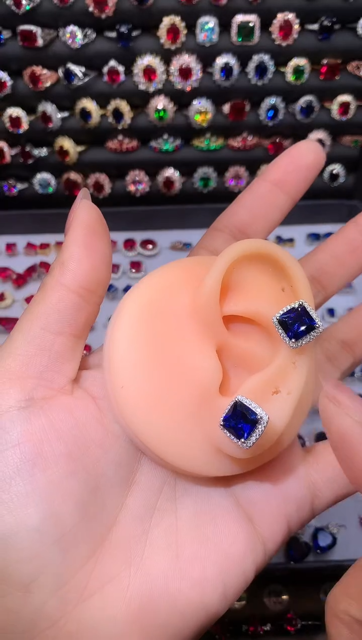 【闪购商品】蓝宝石耳饰银S925镶嵌8
