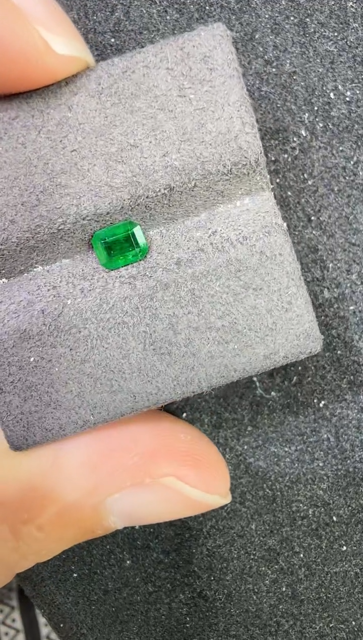 未镶嵌定制定制祖母绿天然沃顿绿0.4克拉