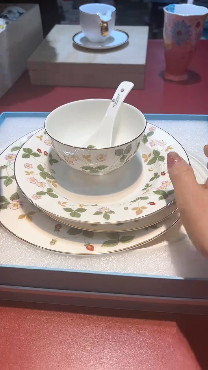 【闪购商品】瓷片锅碗瓢盆一件不剩