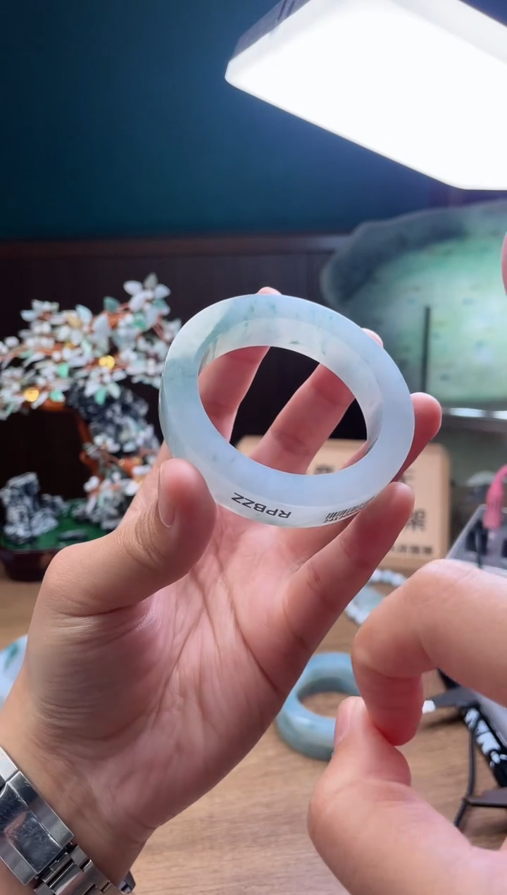 【闪购商品】定制翡翠手镯未镶嵌定制