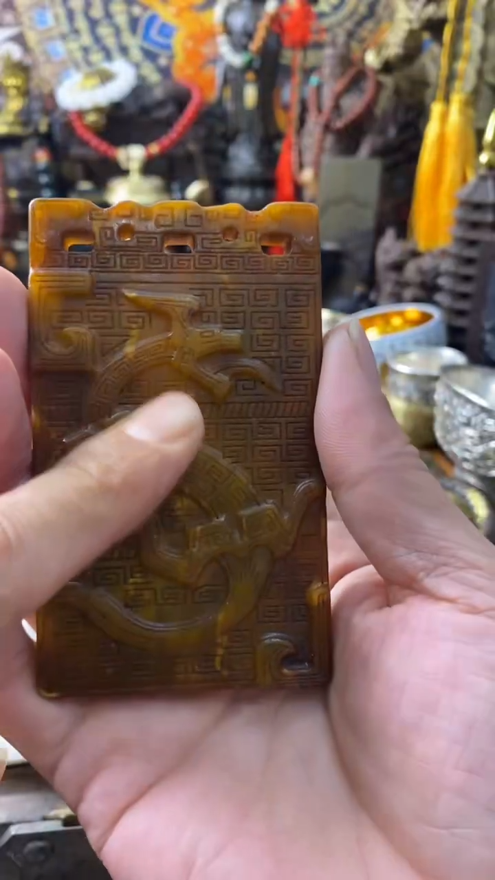 未镶嵌石英质玉（黄龙玉）颈饰------主播推荐------