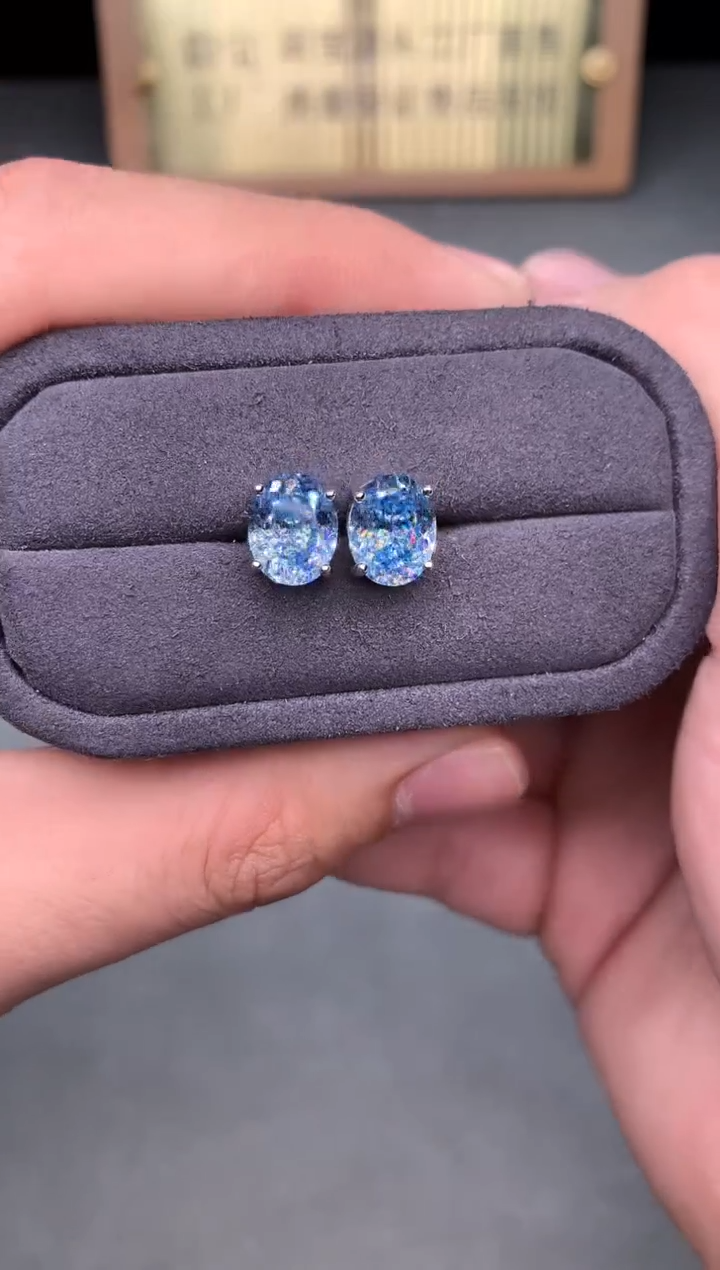 银S925镶嵌耳钉海蓝宝石2222