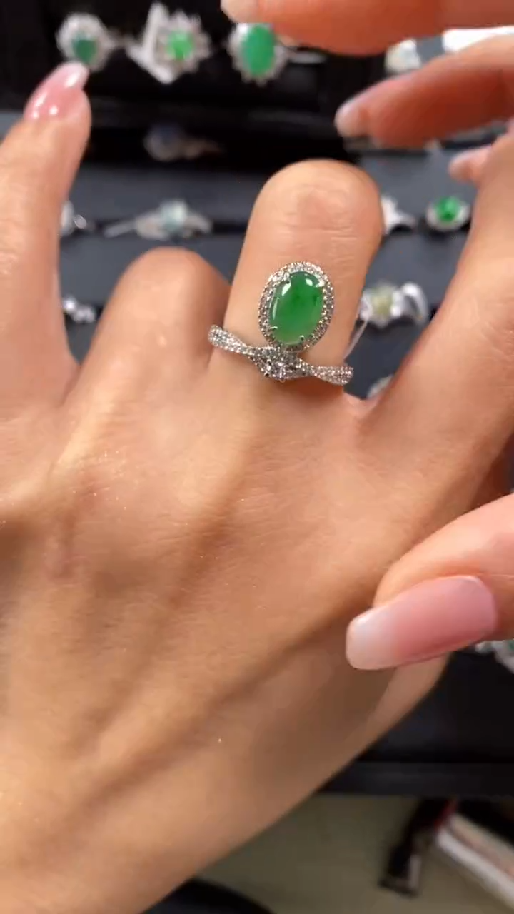 【闪购商品】翡翠戒指银S925镶嵌8406