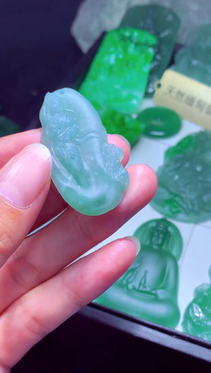 未镶嵌定制翡翠欭*天然缅甸翡翠A货吊坠多样性发货其一