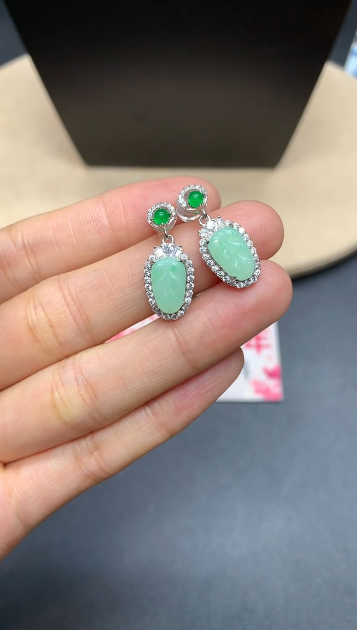【闪购商品】翡翠耳饰银S925镶嵌叶子【多样性发其一】