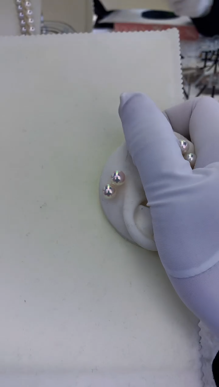 18K金镶嵌饰品海水珍珠8-8.5素钉定制