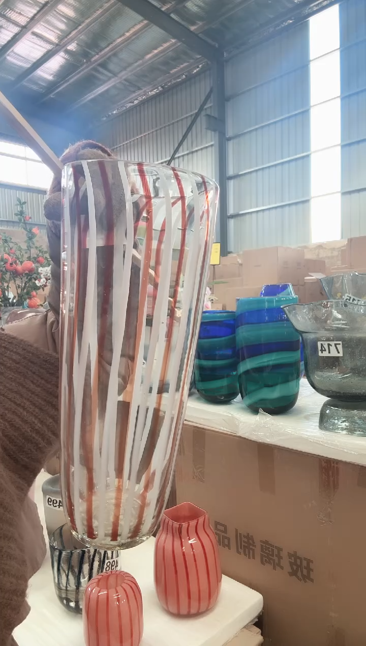 148直播玻璃花瓶