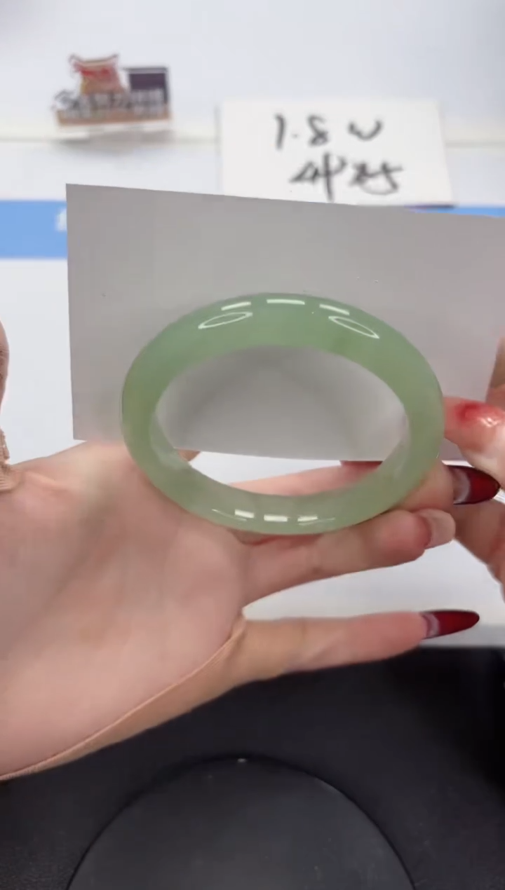 【闪购商品】石英质玉手镯未镶嵌A547-56.8