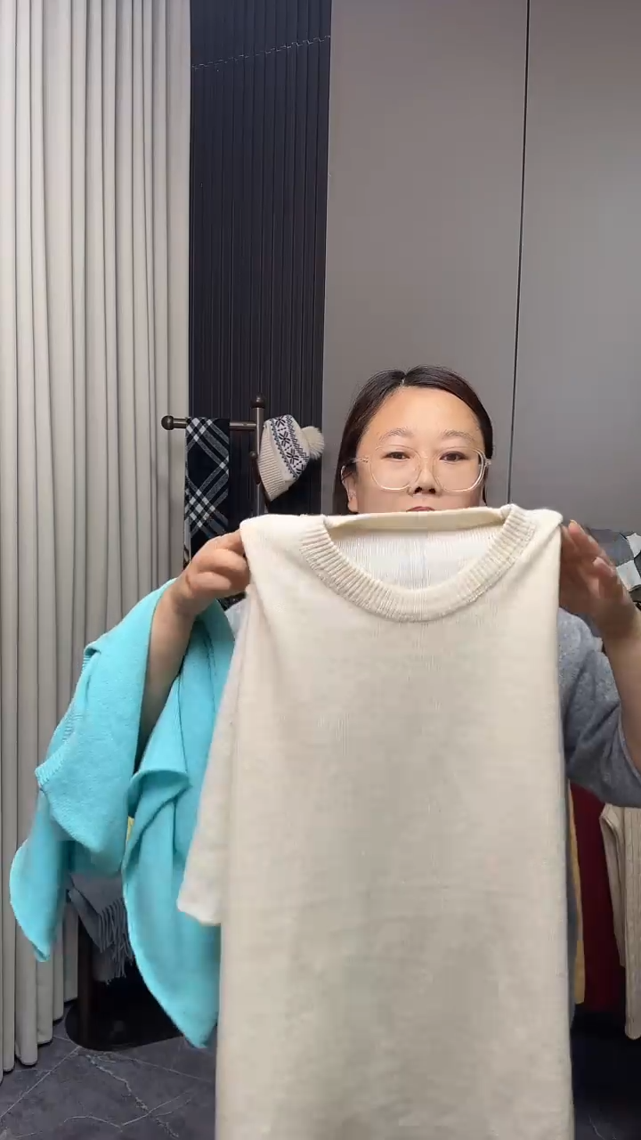 山羊绒羊绒短袖米色