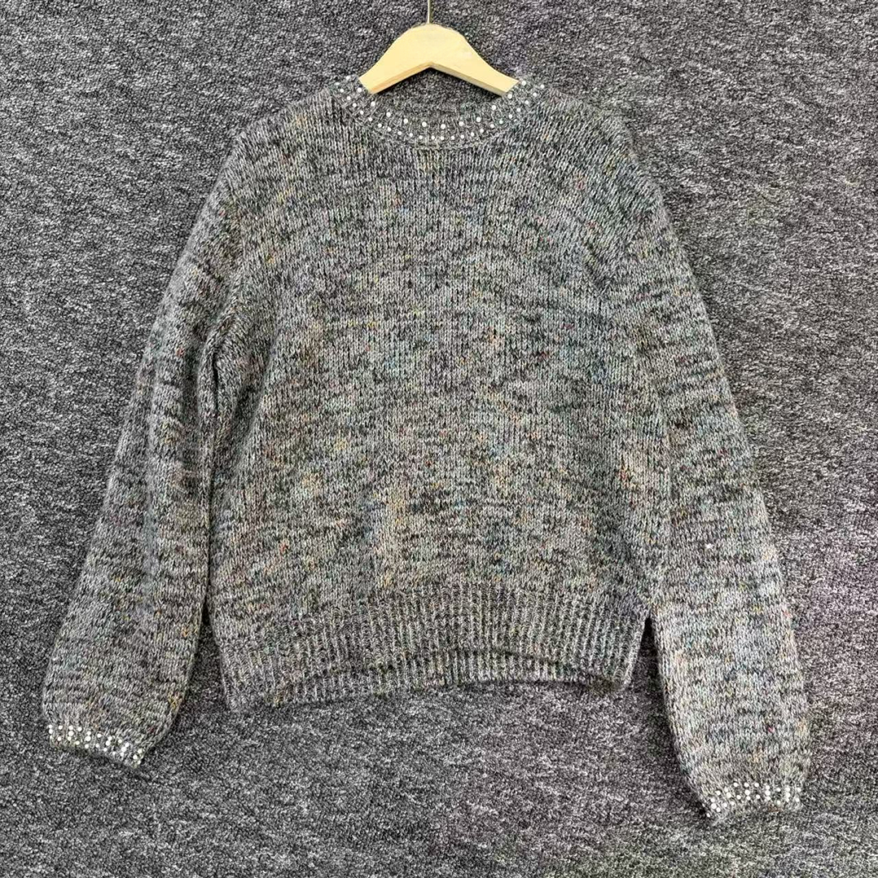 Y594【简一一专属】灰色圆领亮片领口钉珠款针织衫