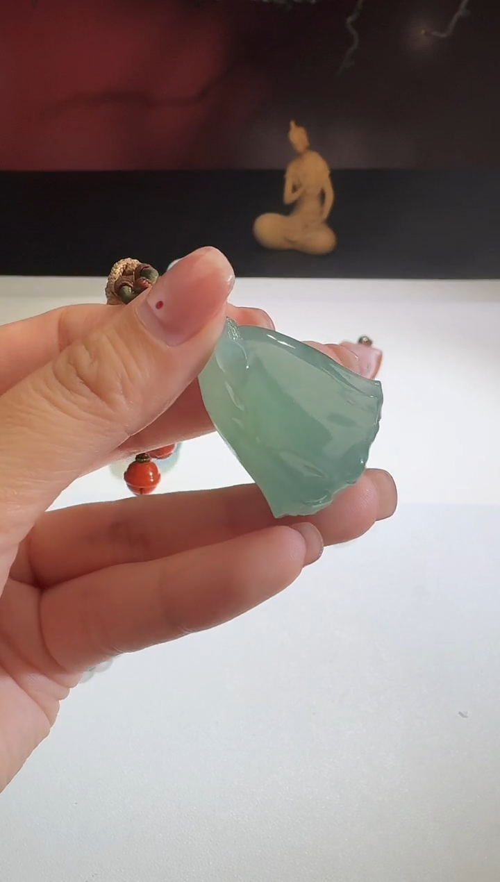 【闪购商品】翡翠颈饰未镶嵌【舒雅】