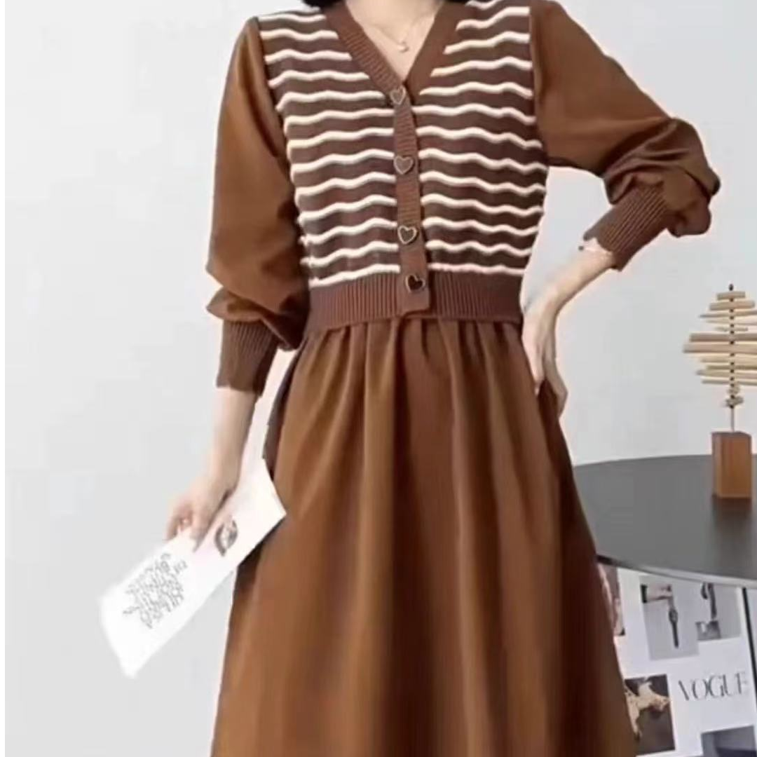 K515连衣裙宽松腰单排扣法式长袖春季休闲风印花假两件