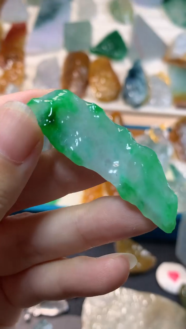 吊坠(不含链)未镶嵌翡翠吊坠