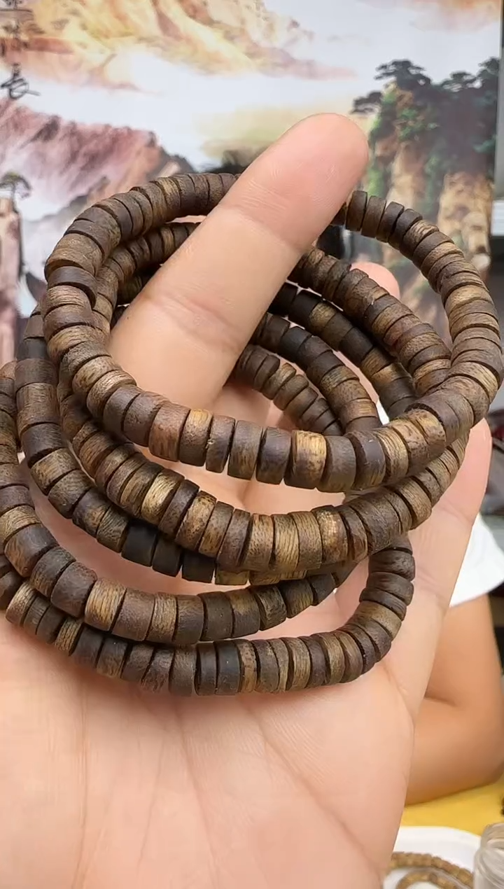 沉香沉香碎屑+罐子+虫漏白奇沉香厚片卡7/8宠粉多样性发其一