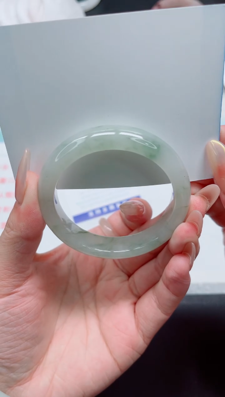 【闪购商品】石英质玉手镯未镶嵌530-52.3