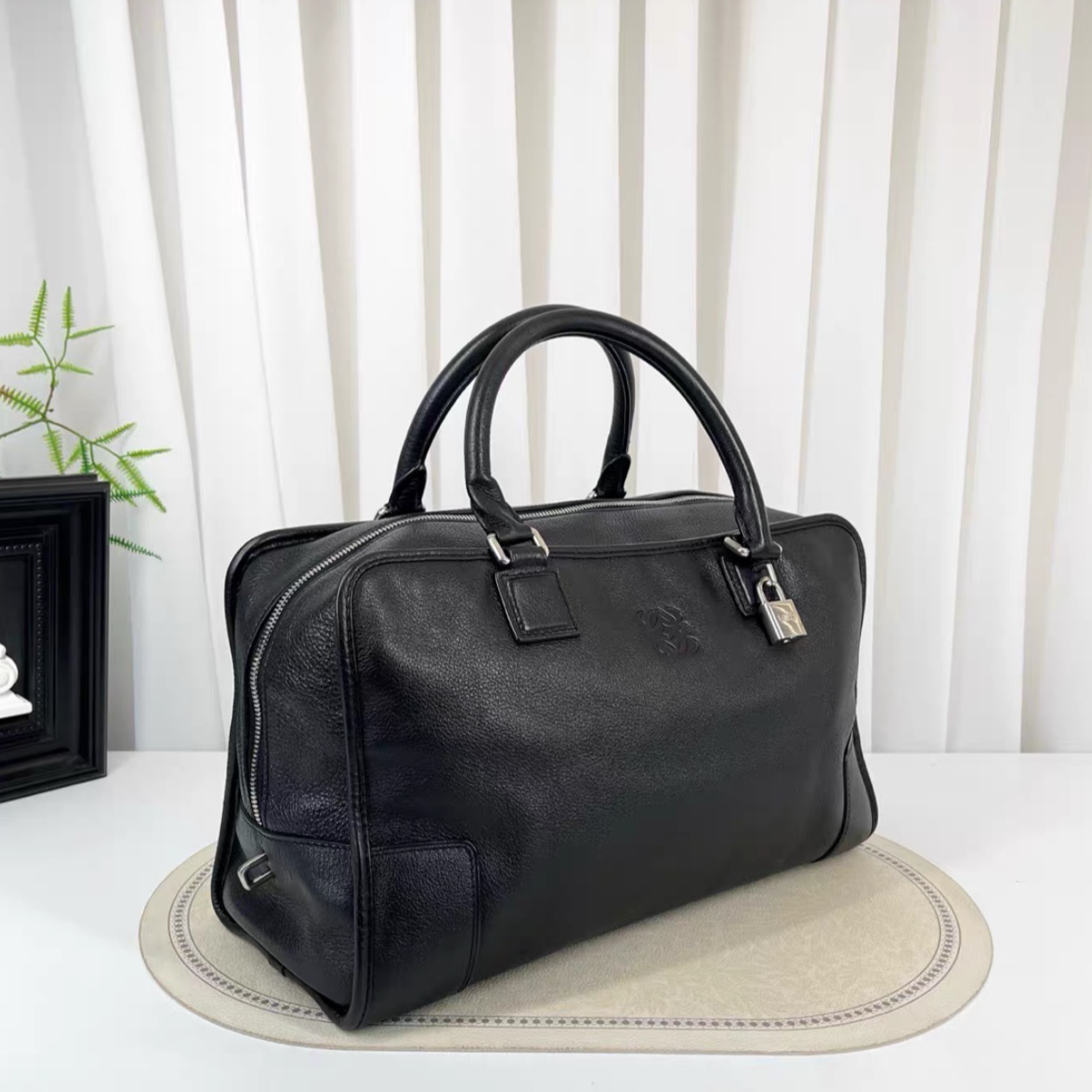 99新 LOEWE/罗意威 loewe亚马逊系列36手提包0232