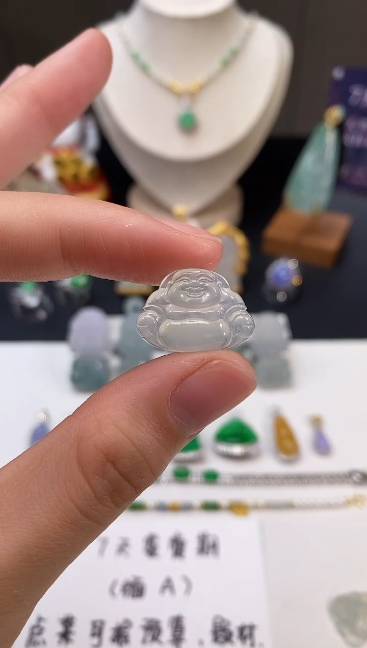 【闪购商品】翡翠吊坠(不含链)未镶嵌佛公