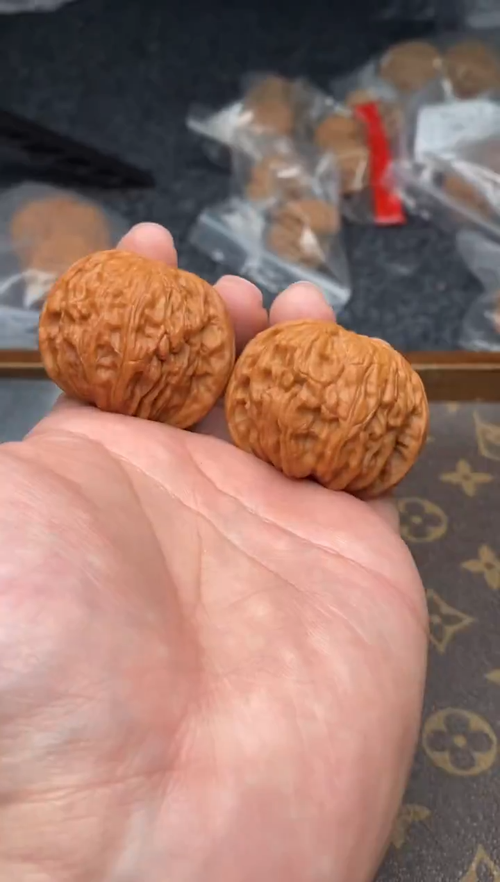 【闪购商品】文玩核桃把件G152号40尺磨盘