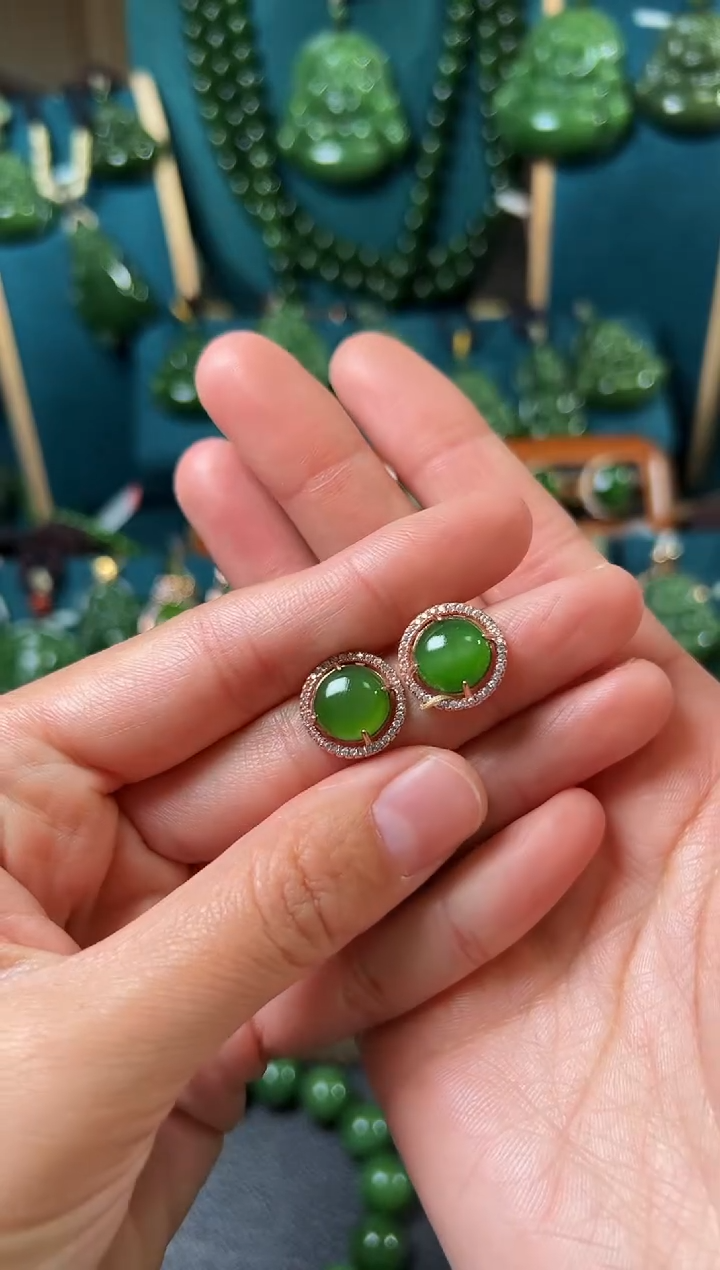 【闪购商品】和田玉（碧玉）耳钉银S925镶嵌碧玉