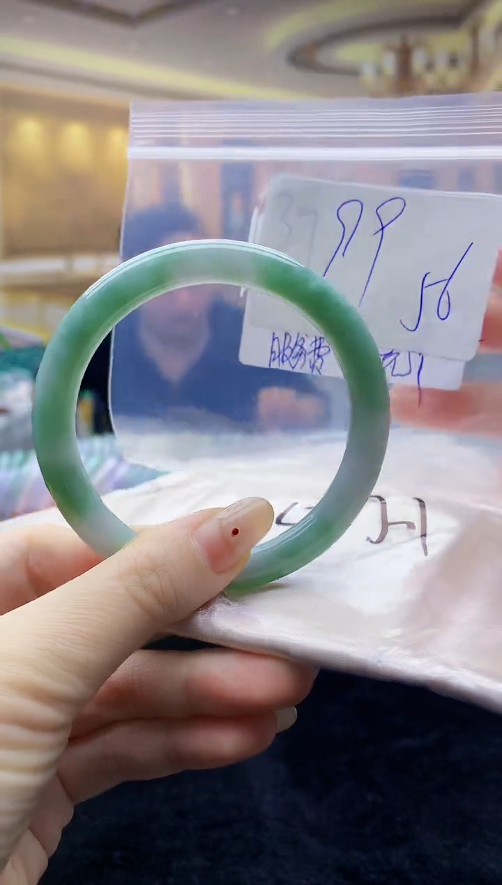 【闪购商品】翡翠手镯未镶嵌0179461209