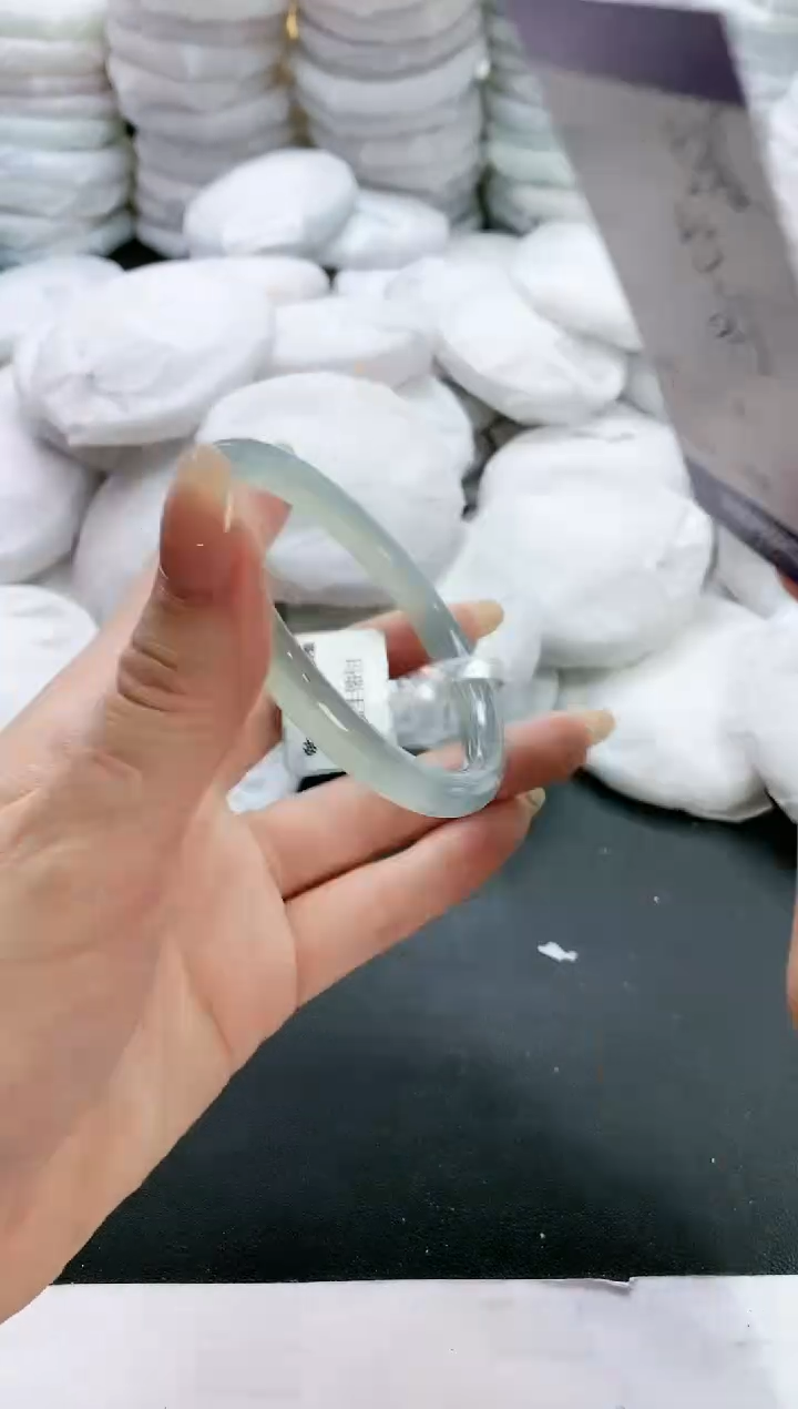 【闪购商品】玛瑙/玉髓手镯未镶嵌536