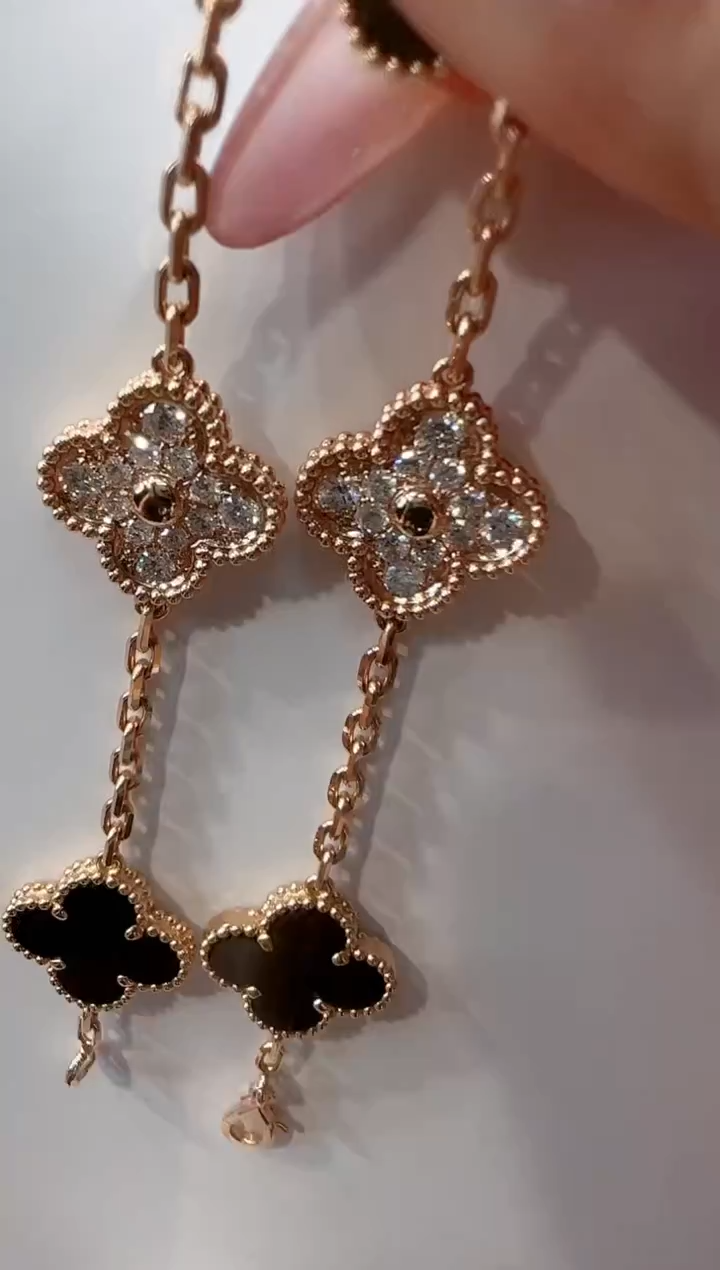 【闪购商品】钻石手链18K金镶嵌灰贝隔钻