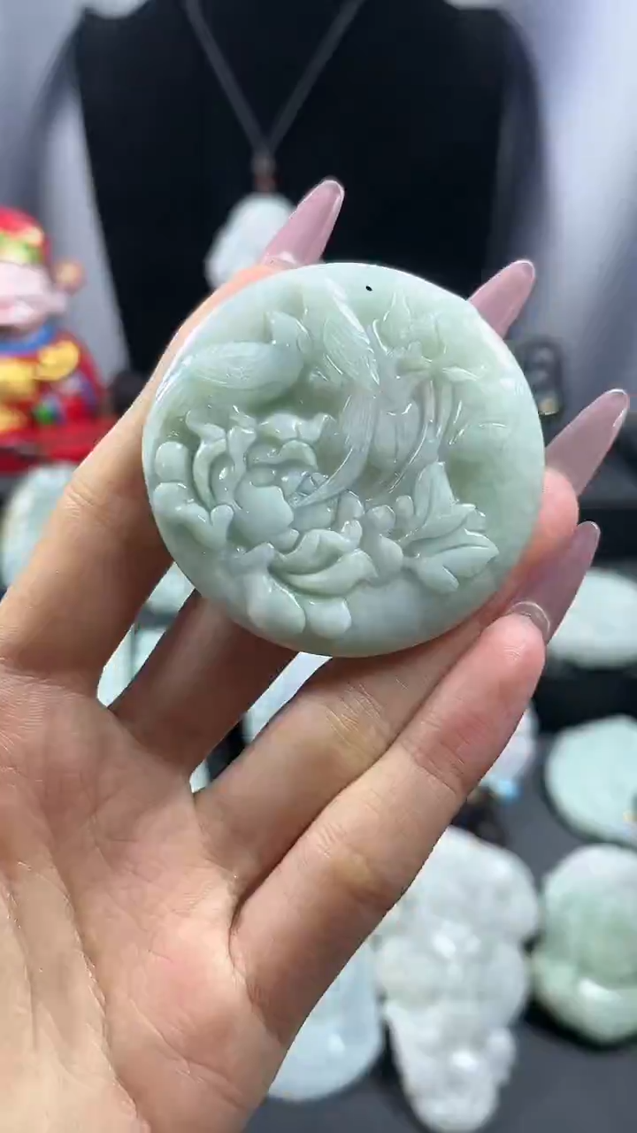 【闪购商品】翡翠颈饰未镶嵌喜鹊喜上眉梢