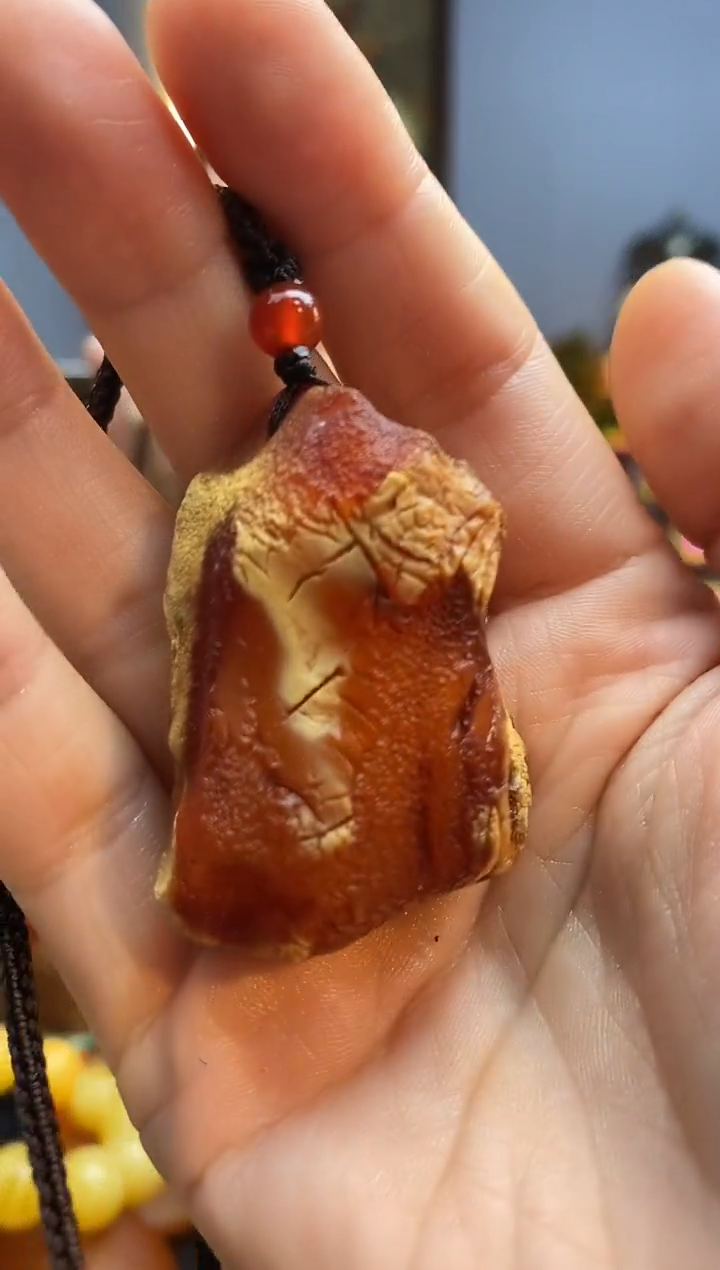 琥珀颈饰未镶嵌吊坠