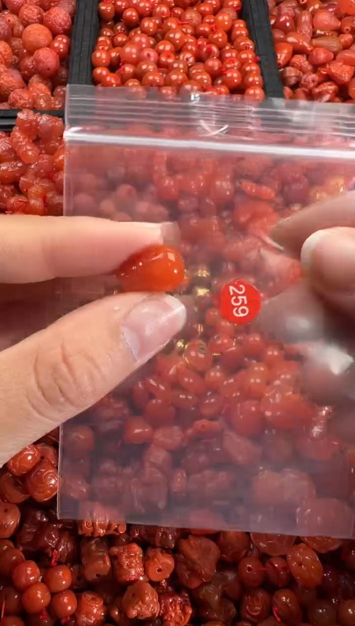 【闪购商品】南红玛瑙颈饰未镶嵌1